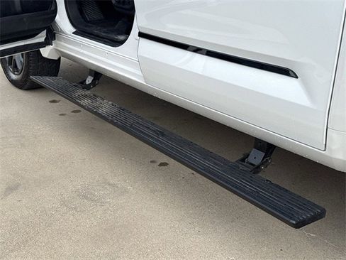 Used 2023 Toyota Tundra Platinum image 9