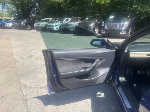 Used 2019 Tesla Model 3 Long Range image 10