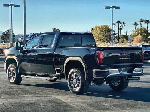 New 2026 GMC Sierra 2500 SLT w/ SLT Premium Package AWD/4WD image 15