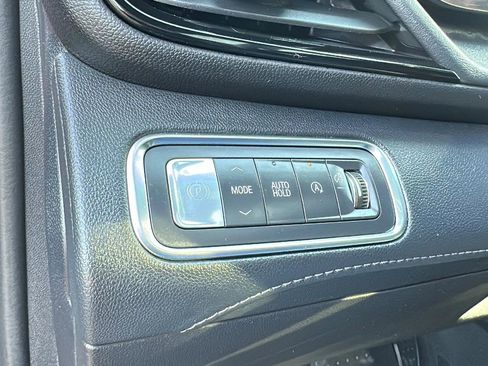 Used 2025 Buick Enclave Avenir w/ Trailering Package, 5000 lbs. image 22