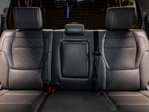 Used 2022 Toyota Tundra Limited w/ Power Package image 23