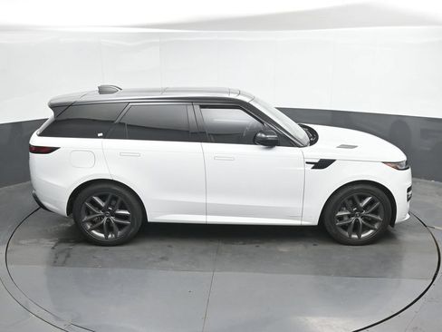 Used 2025 Land Rover Range Rover Sport Dynamic SE AWD/4WD image 31