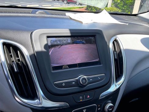 Used 2024 Chevrolet Equinox LS w/ LS Convenience Package FWD image 22