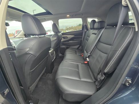 Used 2018 Nissan Murano Platinum image 12