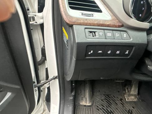 Used 2017 Hyundai Santa Fe Limited AWD/4WD image 18