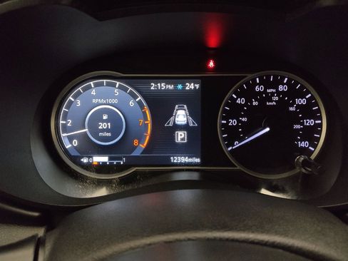 Used 2023 Nissan Versa SR w/ Trunk Package image 23