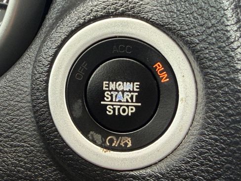 Used 2020 Dodge Journey SE w/ SE Popular Equipment Group FWD image 42
