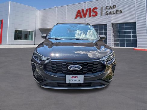 Used 2025 Ford Escape ST-Line AWD/4WD image 2