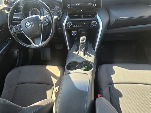 Used 2021 Toyota Venza LE AWD/4WD image 14