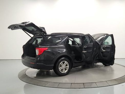 Used 2021 Ford Explorer XLT RWD image 15