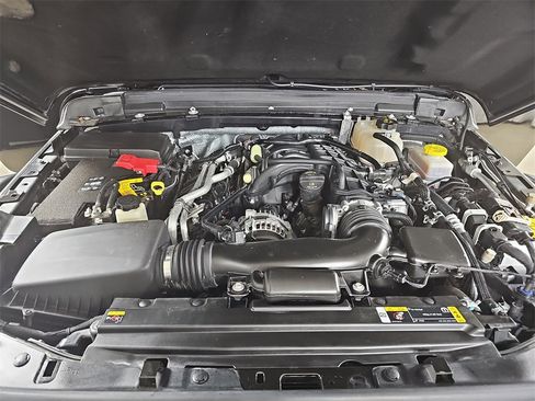 Used 2024 Jeep Wrangler Rubicon w/ Convenience Group image 35