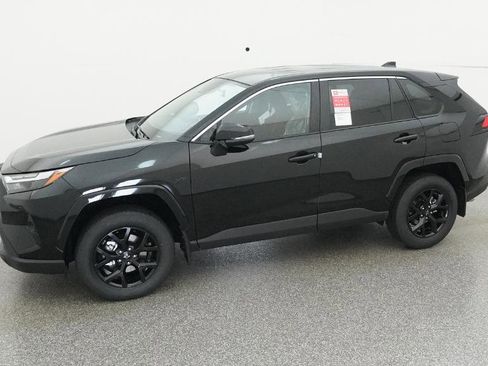 New 2025 Toyota RAV4 LE image 7