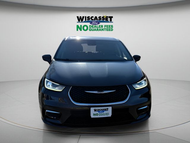 Used 2024 Chrysler Pacifica Touring-L FWD image 10