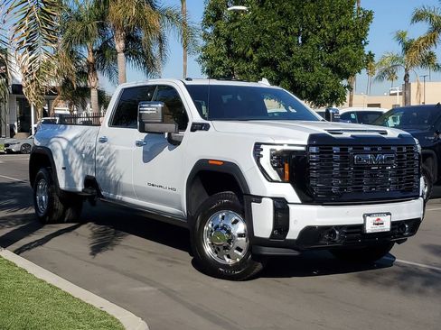 New 2026 GMC Sierra 3500 Denali Ultimate image 1