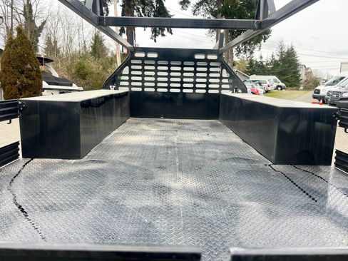 Used 2022 Ford E-450 and Econoline 450 Super Duty RWD image 17