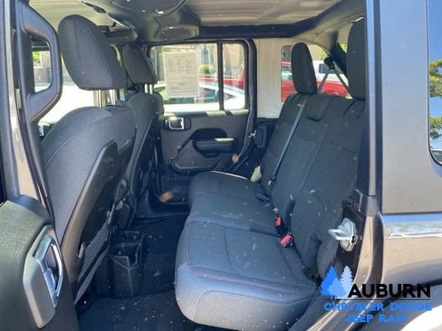 Used 2026 Jeep Wrangler Unlimited Rubicon AWD/4WD image 22