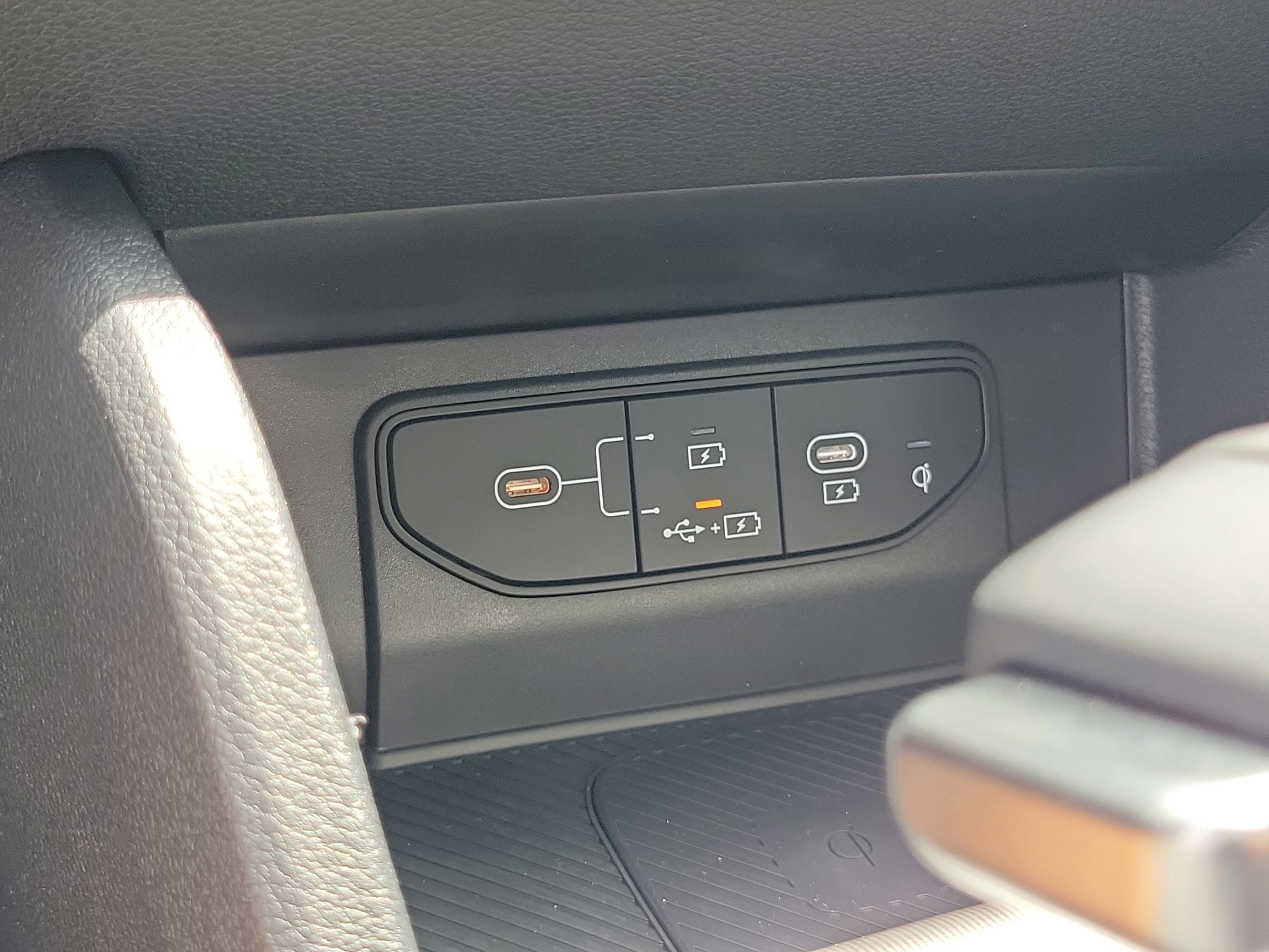 New 2026 Kia Sportage SX FWD image 23