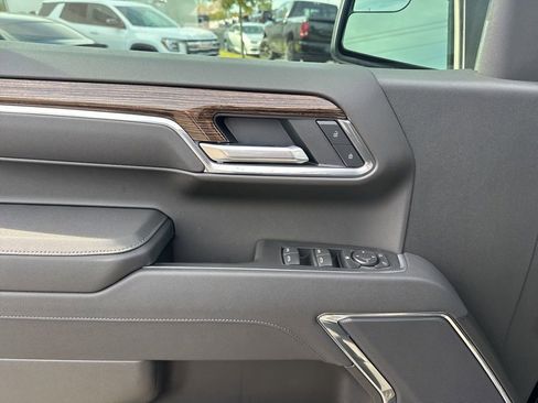 New 2026 GMC Sierra 1500 Elevation image 23