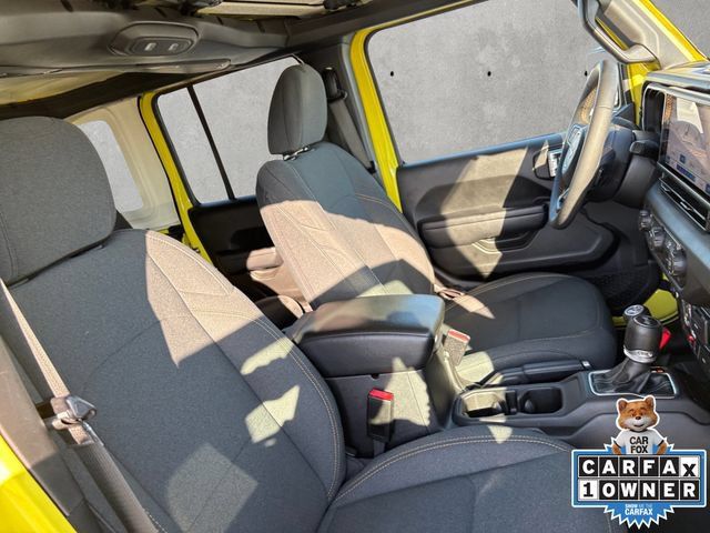Used 2024 Jeep Wrangler Unlimited AWD/4WD image 24