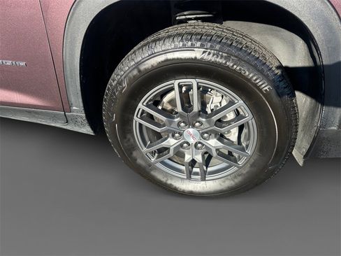 Used 2025 GMC Acadia Elevation image 16