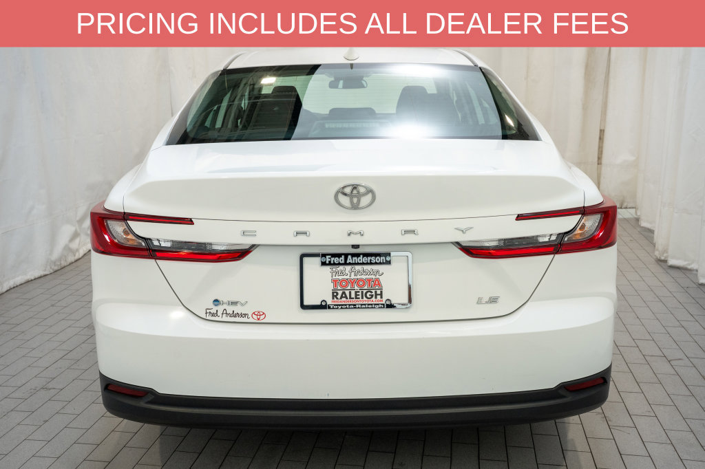 Used 2025 Toyota Camry LE FWD image 4
