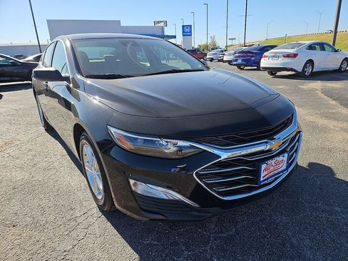 Used 2024 Chevrolet Malibu LS image 11
