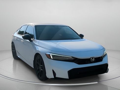 Used 2025 Honda Civic Sport image 4