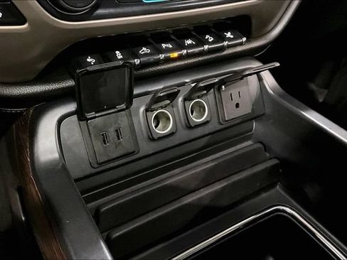 Used 2018 GMC Sierra 1500 Denali w/ Denali Ultimate Package AWD/4WD image 26