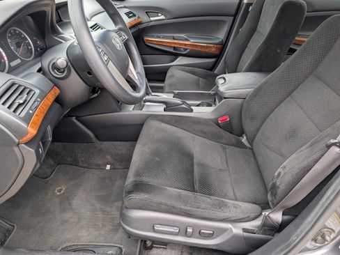 Used 2011 Honda Accord EX image 9