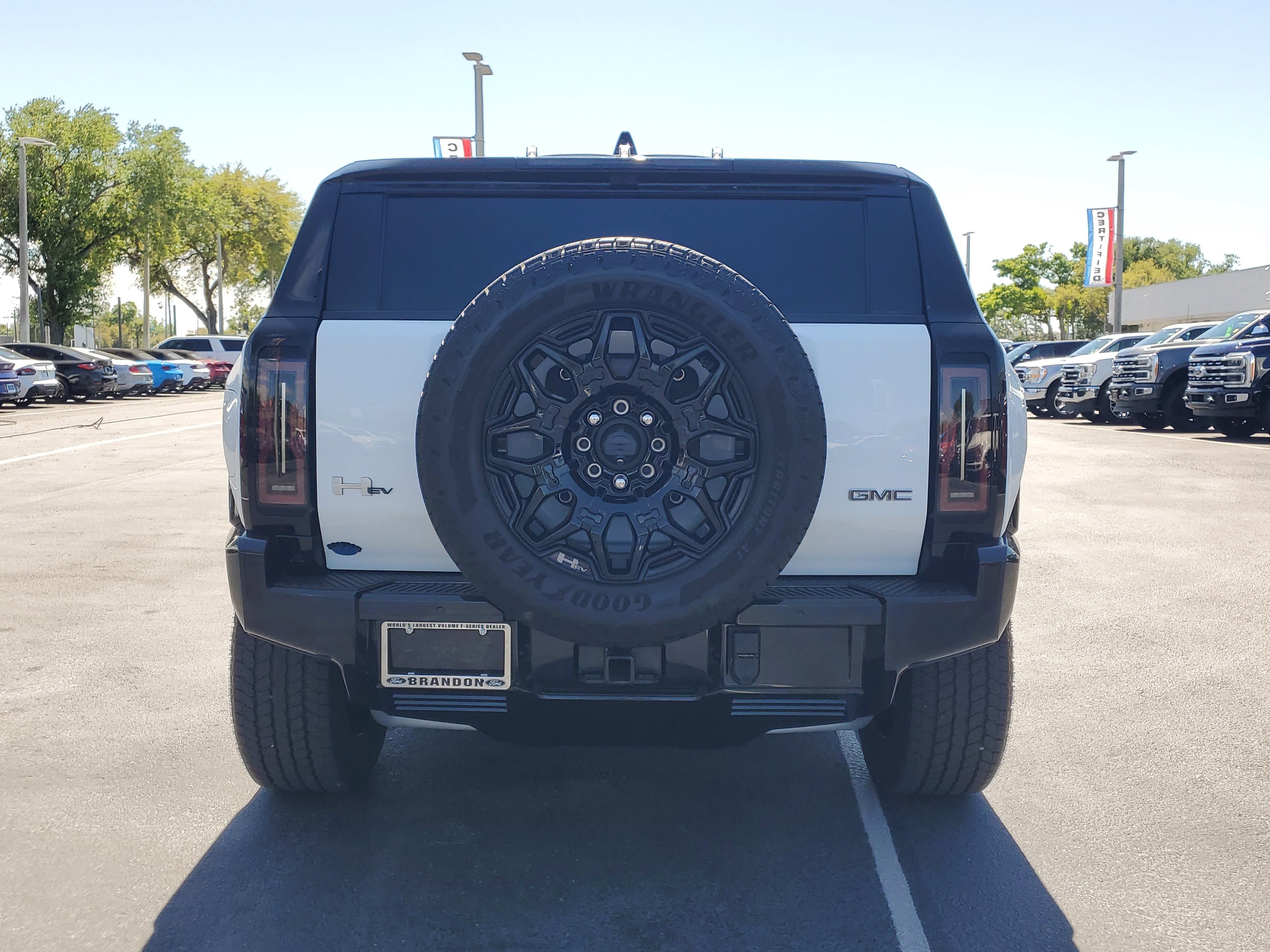 Used 2025 GMC Hummer EV 2X AWD/4WD image 10