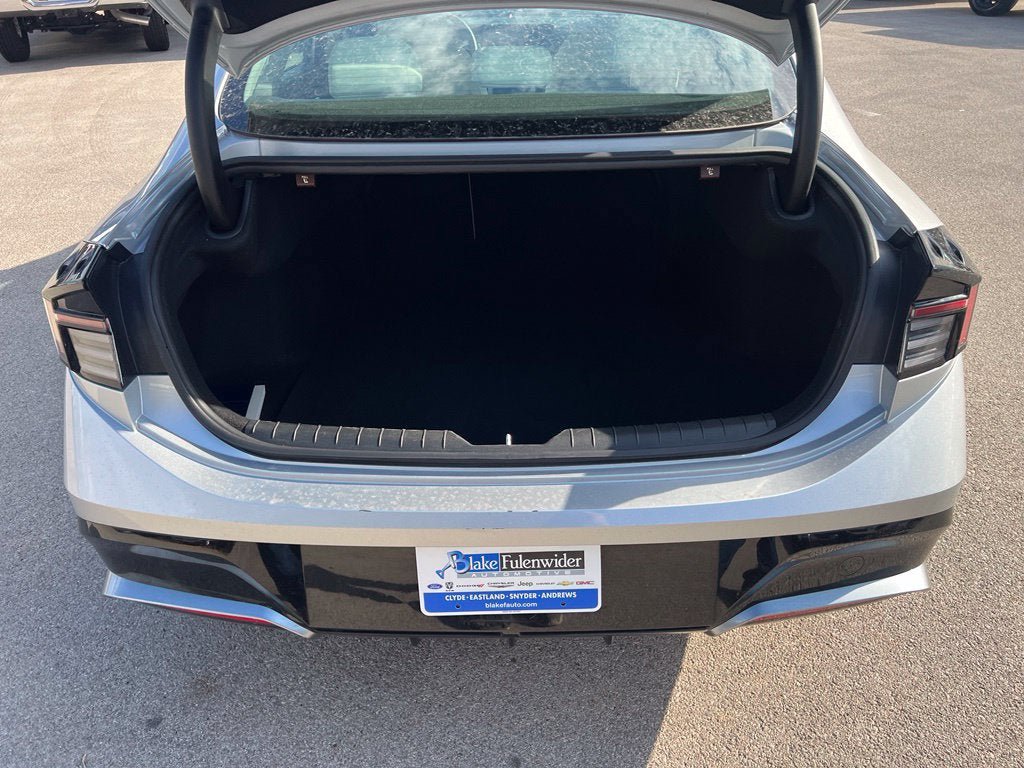 Used 2025 Hyundai Sonata SEL FWD image 5