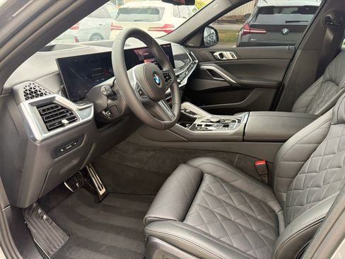 Used 2026 BMW X6 xDrive40i image 11