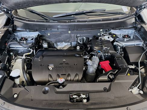 Used 2025 Mitsubishi Outlander Sport SE image 33