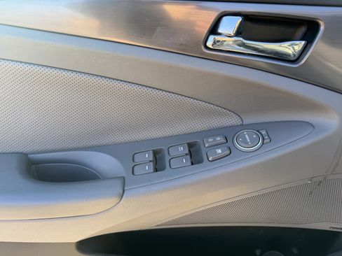 Used 2013 Hyundai Sonata Limited image 9