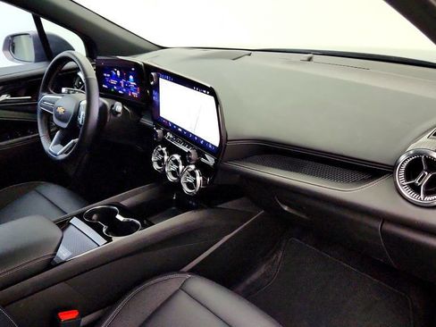 Used 2024 Chevrolet Blazer EV LT AWD/4WD image 24