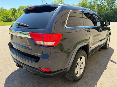 Used 2011 Jeep Grand Cherokee Laredo AWD/4WD image 5