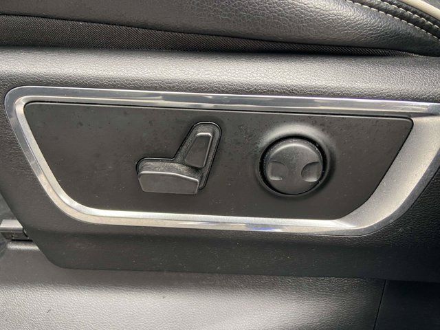 Used 2025 RAM 1500 Laramie w/ Sport Appearance Package AWD/4WD image 8