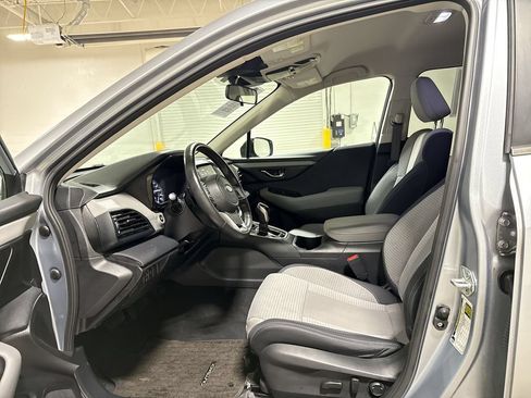 Used 2024 Subaru Outback Premium AWD/4WD image 19