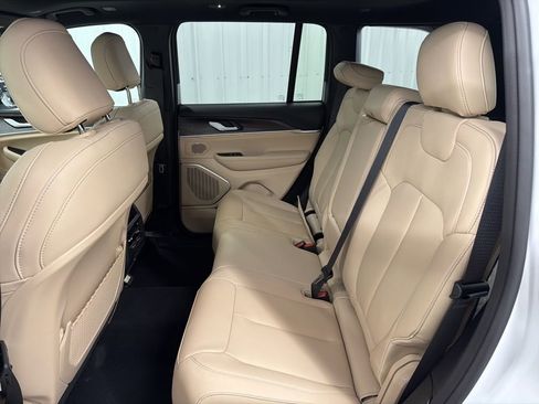 New 2026 Jeep Grand Cherokee Limited w/ Limited Altitude Package RWD image 11