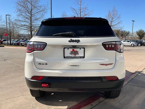 Used 2019 Jeep Compass Trailhawk image 7