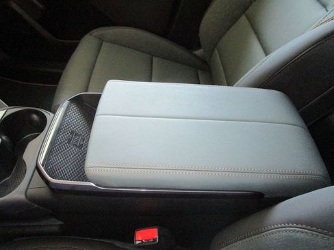 New 2026 GMC Terrain AT4 w/ Technology Package II image 35