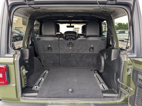 Used 2021 Jeep Wrangler Unlimited Rubicon AWD/4WD image 31