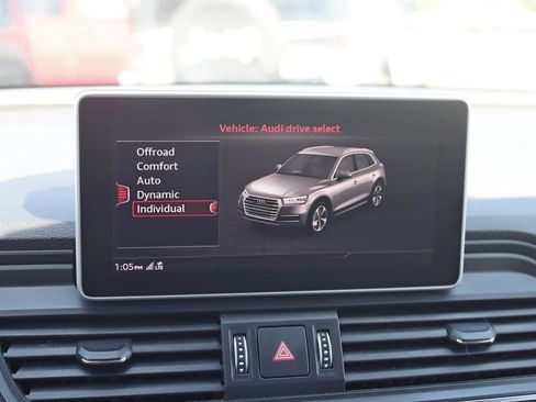 Used 2018 Audi SQ5 Premium Plus AWD/4WD image 25