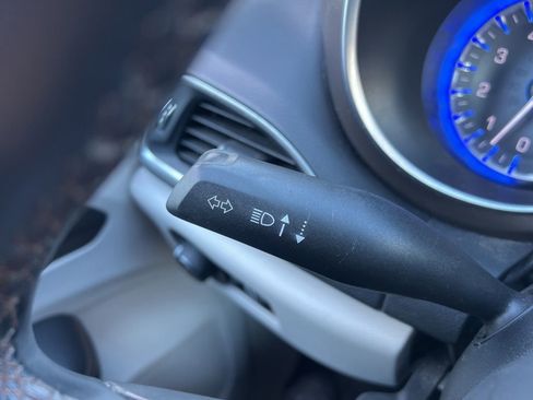 Used 2017 Chrysler Pacifica Touring-L Plus w/ Advanced Safetytec Group image 20