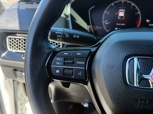 Certified 2025 Honda Civic Sport image 18
