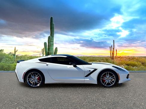 Used 2015 Chevrolet Corvette Stingray Coupe w/ 2LT Preferred Equipment Group RWD image 6