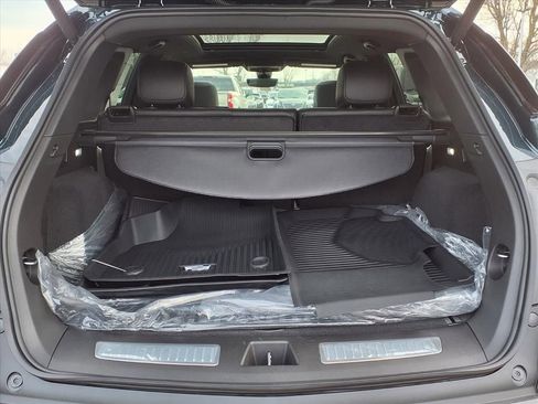 New 2026 Cadillac XT5 Premium Luxury image 9