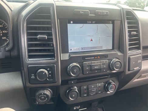 Used 2018 Ford F150 XLT w/ Equipment Group 302A Luxury AWD/4WD image 8