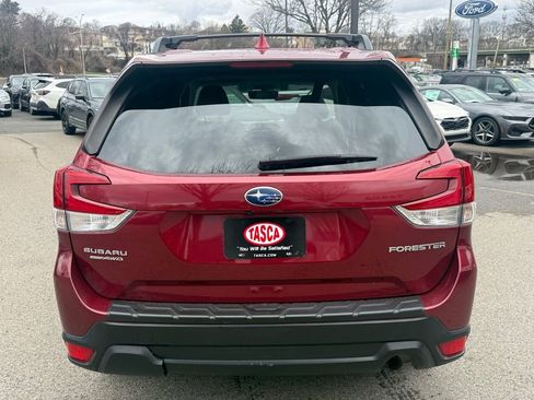 Used 2019 Subaru Forester Premium image 7