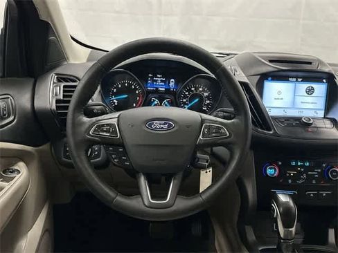 Used 2018 Ford Escape SEL image 15